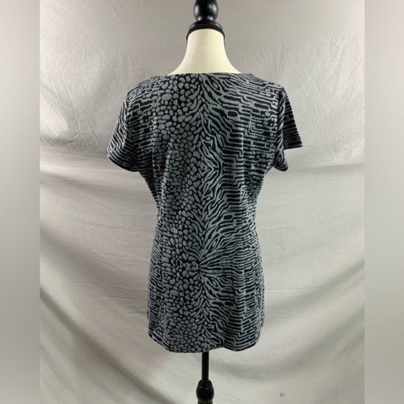 Black And Gray Animal Print Top - Picture 4 of 6